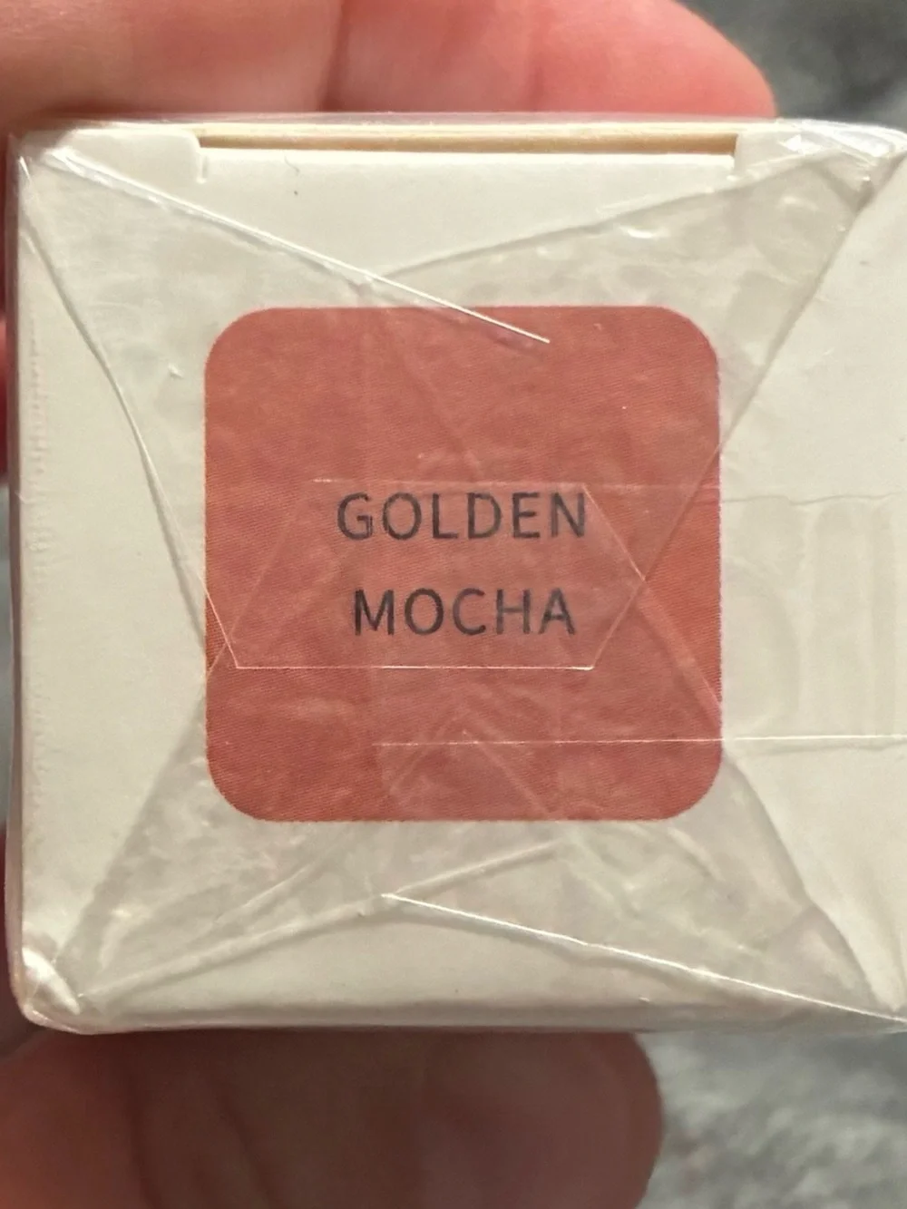 * NIB Hollylinka Color Changing Liquid Foundation - Golden Mocha (35g)